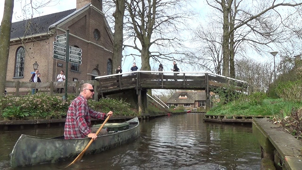 Canoe Spring Break (5 days canoe trip, Giethoorn, Netherlands)