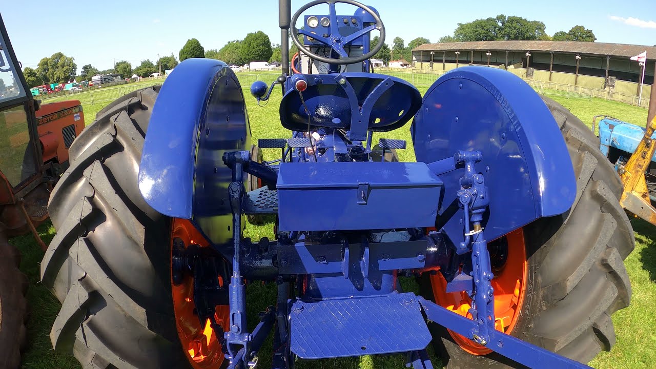 1949 Fordson Major E27N 4.7 Litre 6-Cyl Perkins P6 Diesel Tractor (45 HP)