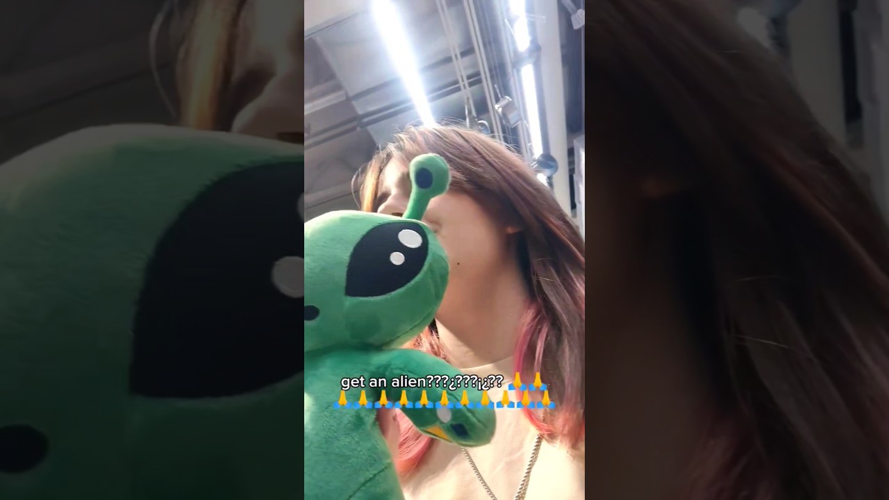 Pierwsza wizyta w IKEI z moim tatą #szorty #fyp #IKEA #ikeaalien #silly #ikeashark #yippie