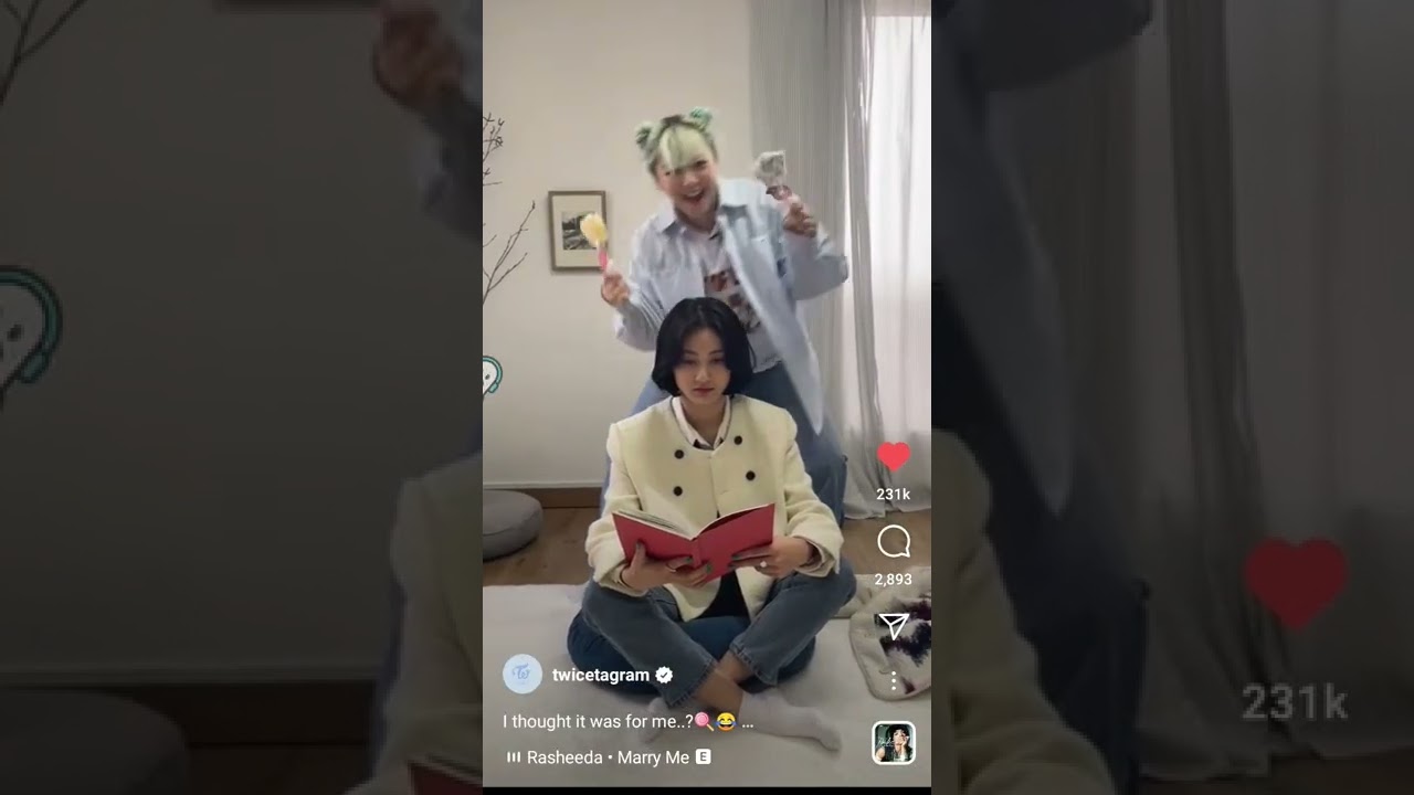 Marry me challenge by Jihyo and Jeongyeon. Reels on Instagram. #twicetagram