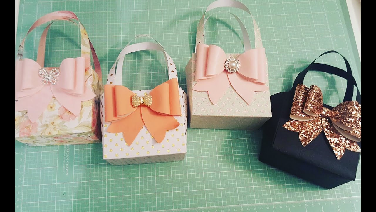 More gorgeous paper purses with bows!