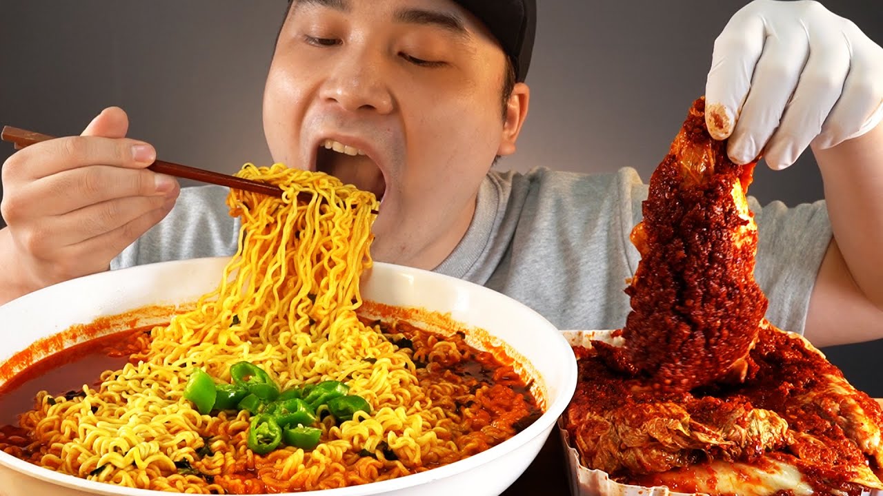 매운게 먹고싶은날! 불마왕라면과 실비김치 먹방~!! 리얼사운드 ASMR social eating Mukbang(Eating Show)