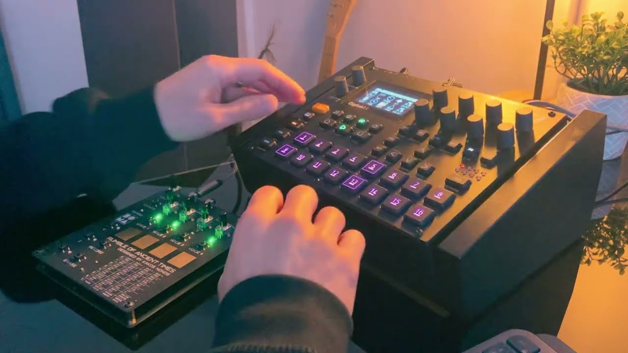 Live Session 10 - The ROAT -Soma labs Rumble of ancient times, Elektron Digitakt 2