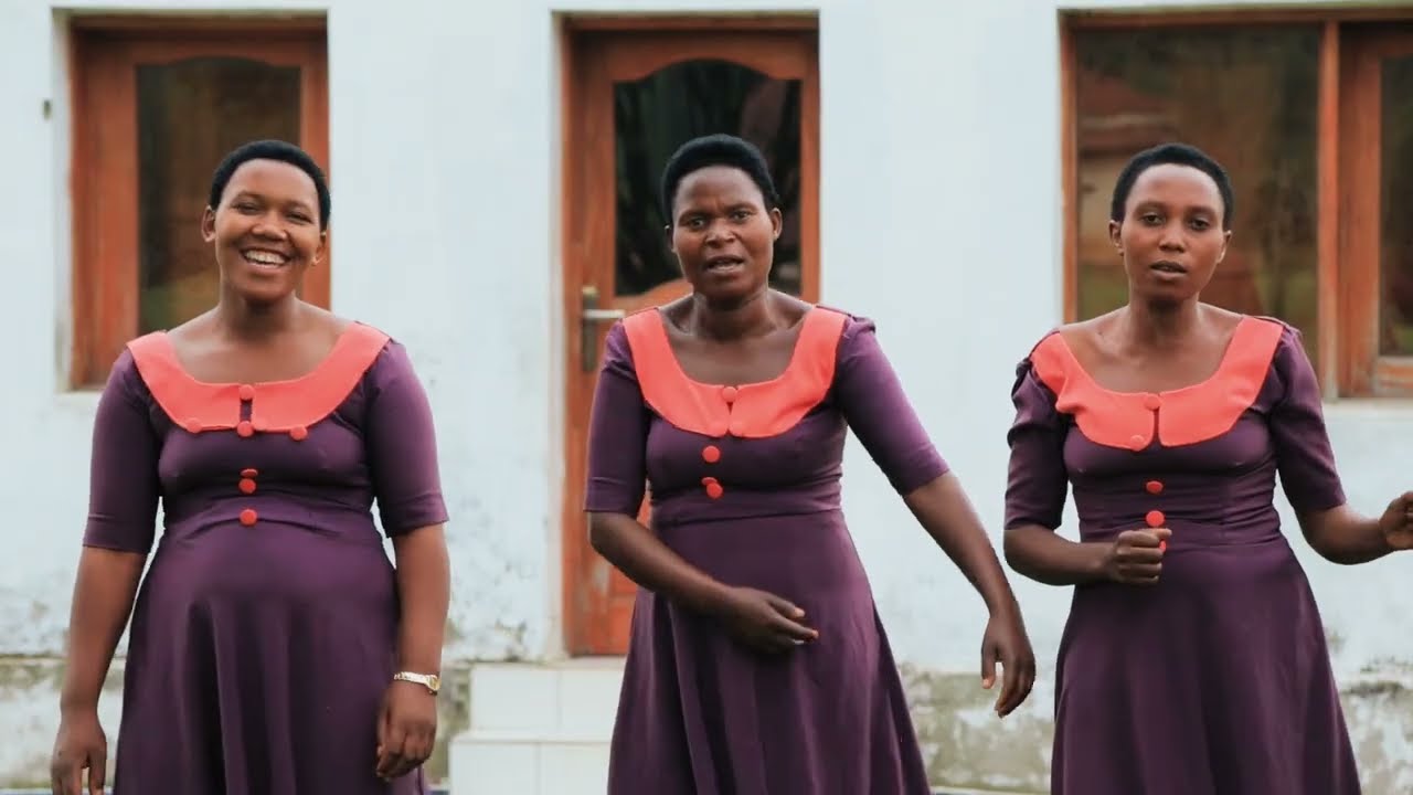 UTARAKARANGWA ISI IRACYA MUSHAKIRA IBIRUNGO BY ABANESHI CHOIR KACHIHEMBE SDA CHURCH 2025