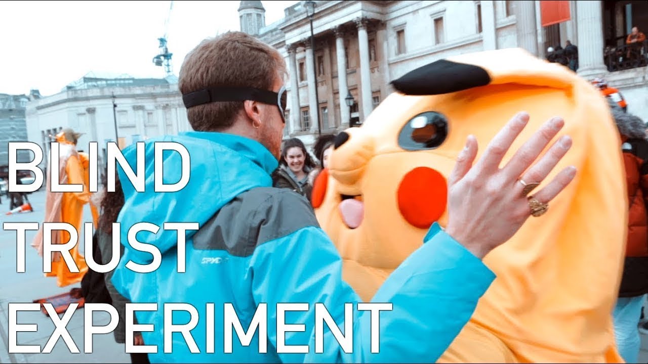 Blind FREE HUGS Experiment! Would you hug?