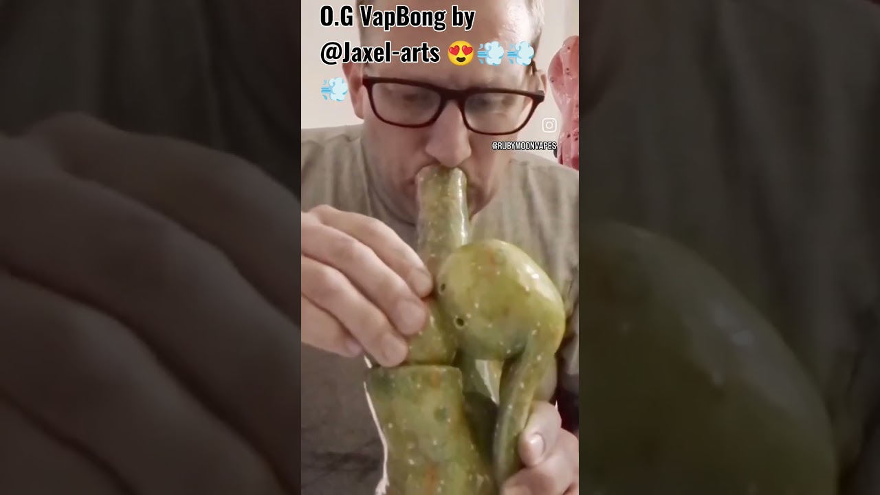 O.G VapBong in Tree Frog 🌲🐸 Green!!! #420 #vapo #ceramicvape #bestvapeintheworld #vapeweed #VapBong