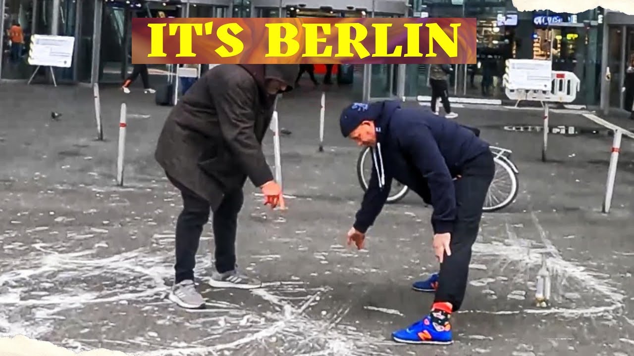 Berlin is NOT Germany! Walk in Berlin Moabit. Rainy autumn in Berlin. Walking in Berlin.