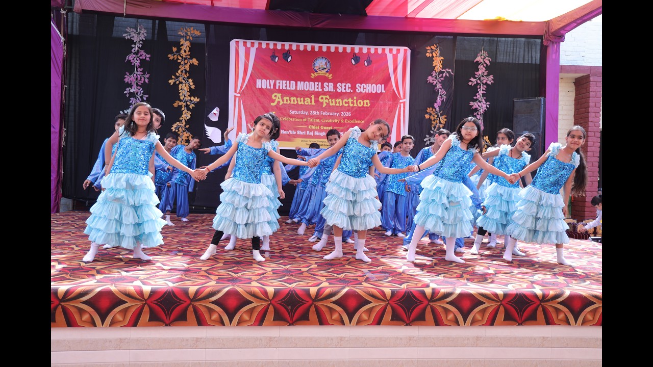 3rd Standard के बच्चों की प्यारी प्रस्तुति 😍 | हंसते-हंसते कट जाए रास्ते | Annual Function 2026