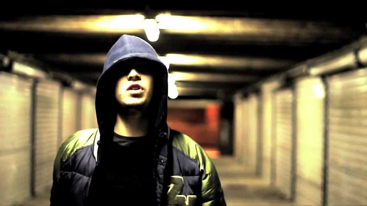 V.I.K. - ON PASSE A TABLE (PROD: THERMOCLINE RECORD)