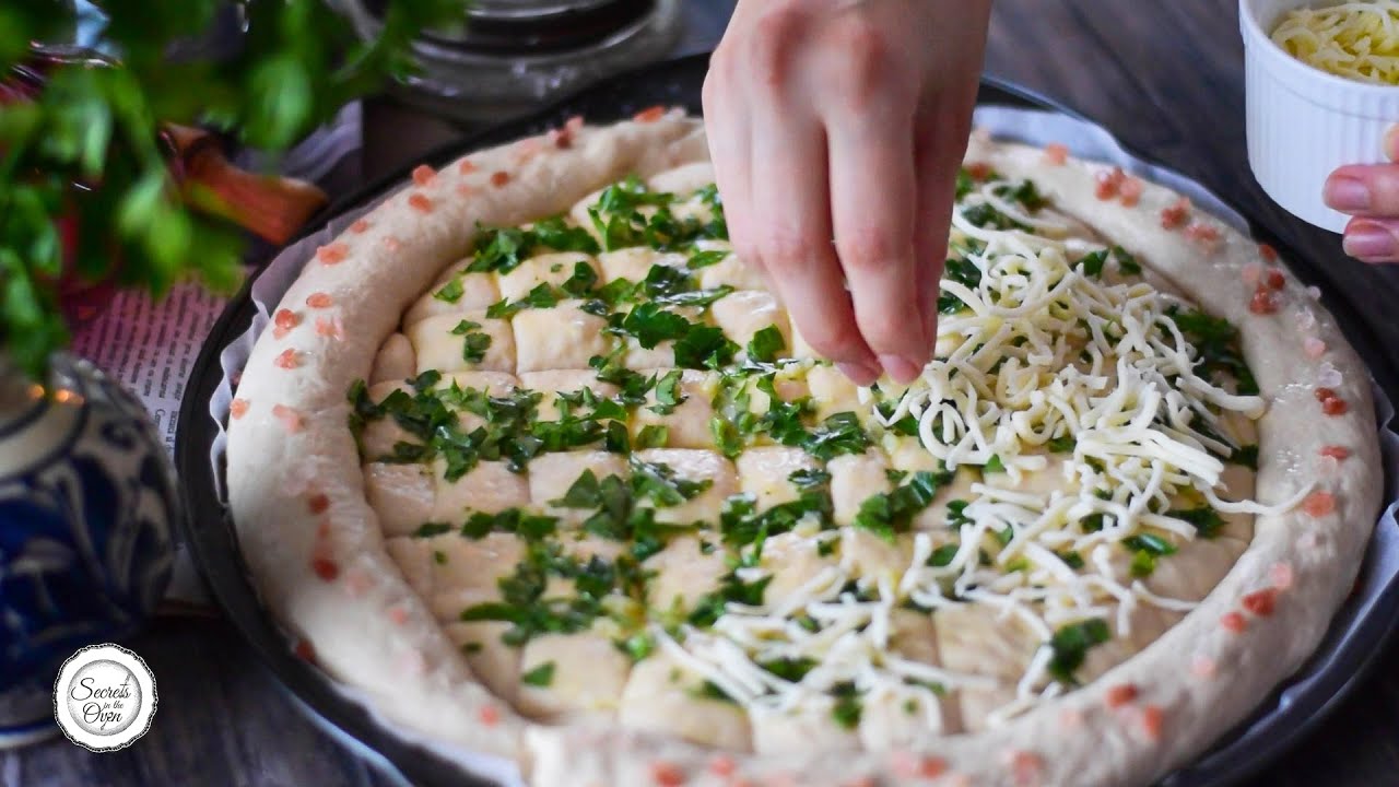 This Cheesy Bread is tastier than pizza! The best Cheese Bread You'll Ever Try!