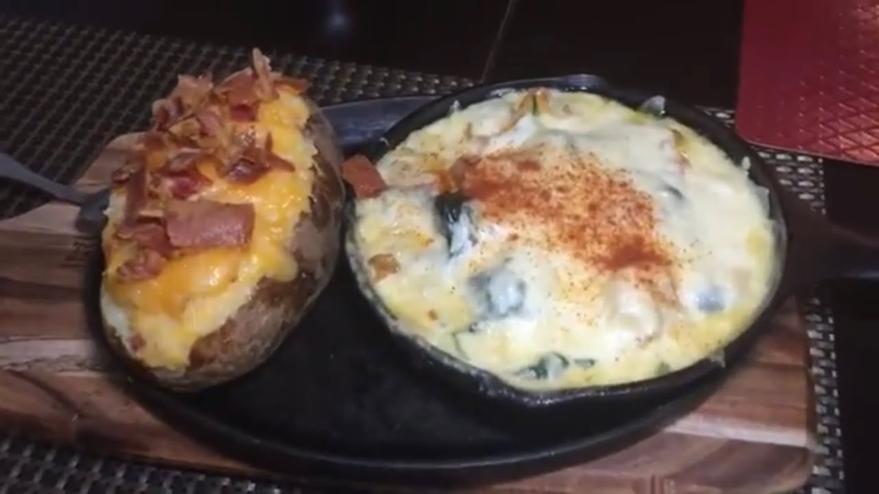 Camarones a la Rockefeller con papa asada a las brasas. Cena romantica en casa | El Confe
