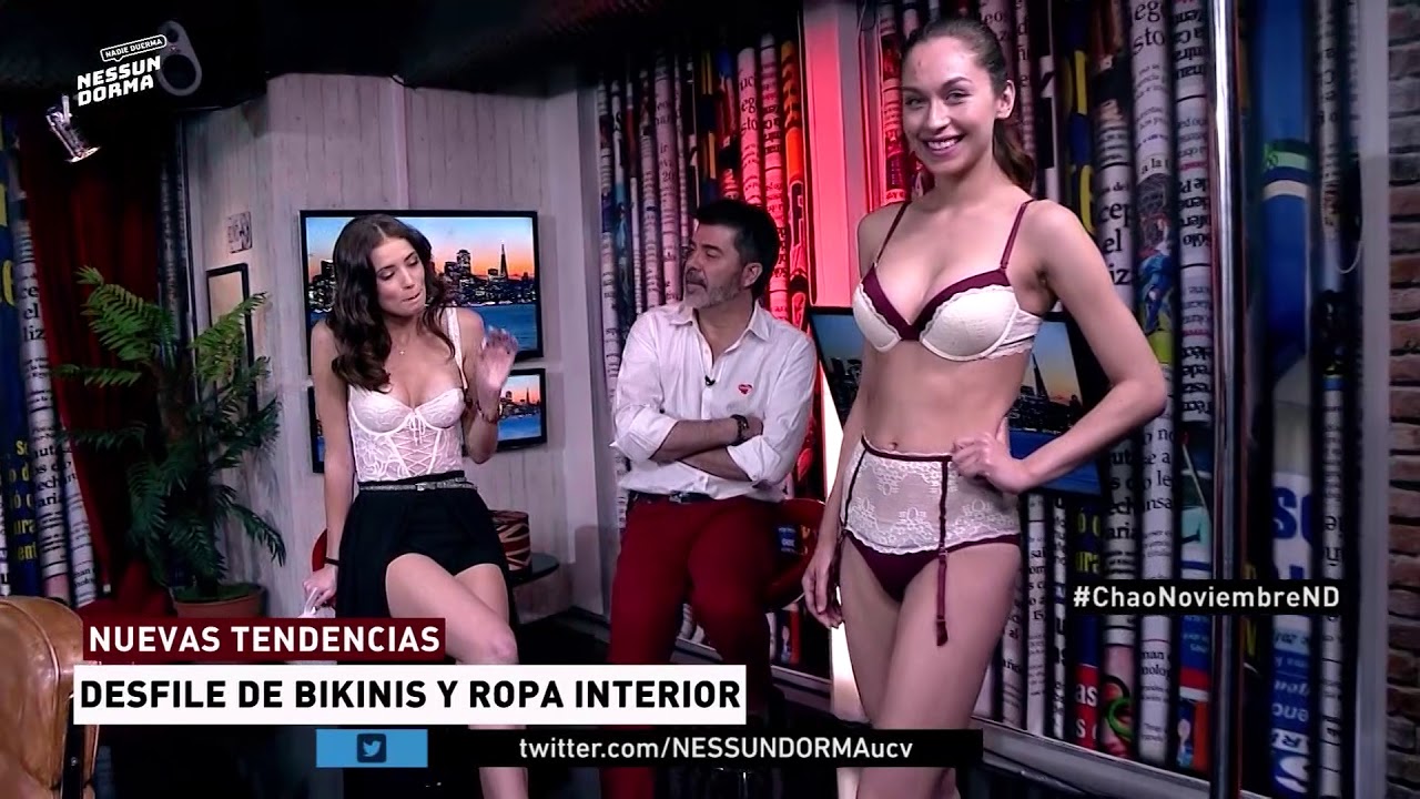 Desfile de ropa interior y bikinis por Julia Fernández