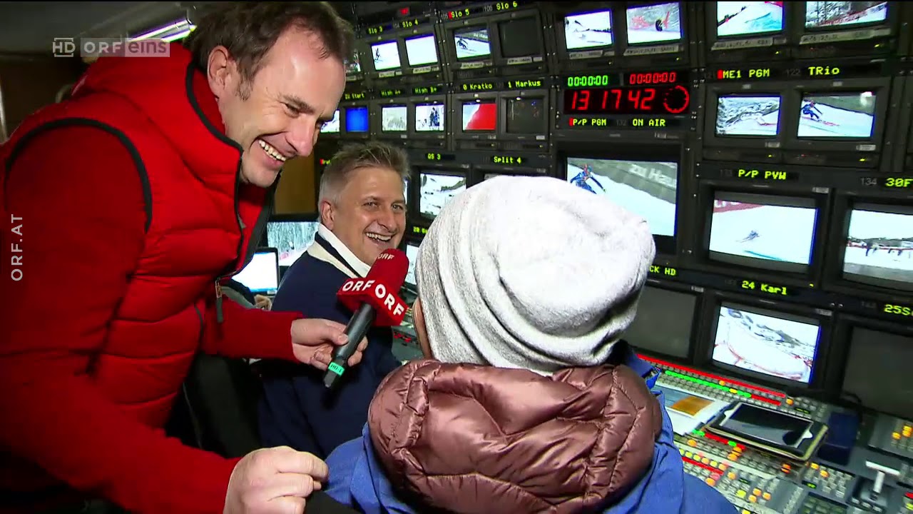 Backstage im ORF Ü-Wagen in Kitzbühel beim Ski - Weltcup