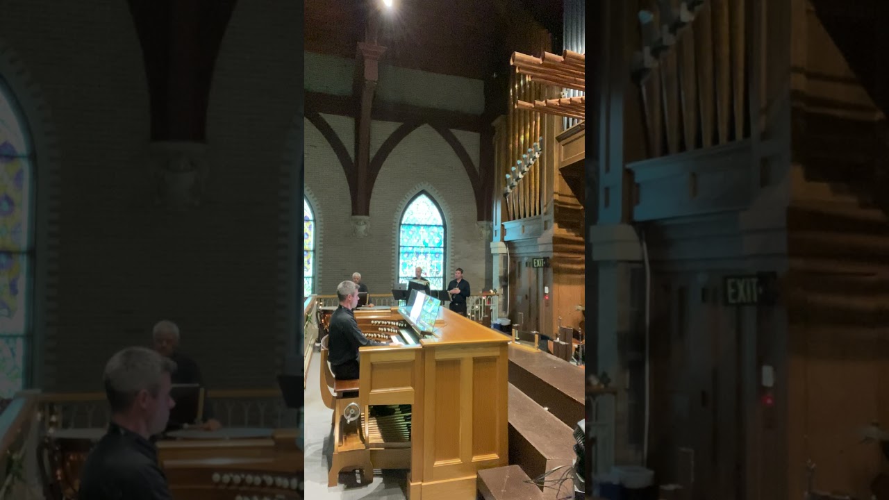 Trumpet Voluntary by Jeremiah Clarke. With opening fanfare, “Abblasen” by Gottfried Reiche 