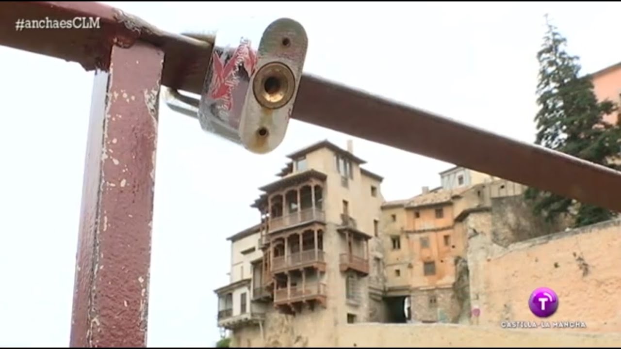 Adiós a los cientos de candados del amor del Puente de San Pablo de Cuenca. 22/04/2016.