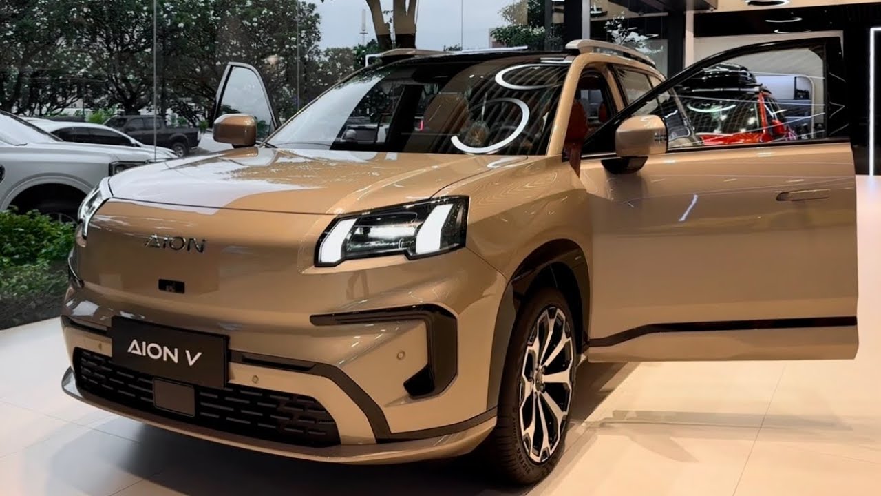 New AION V Luxury 2025 - AION AI ON THE ROAD Details space 