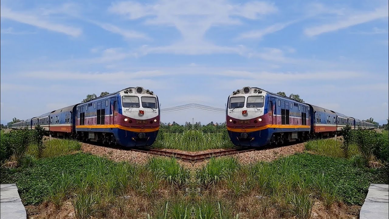 FUNNY TRAIN. SUPER TRAIN. WEIRD TRAIN - Kì lạ 2 tàu lửa đ.âm nhau nhưng không sao