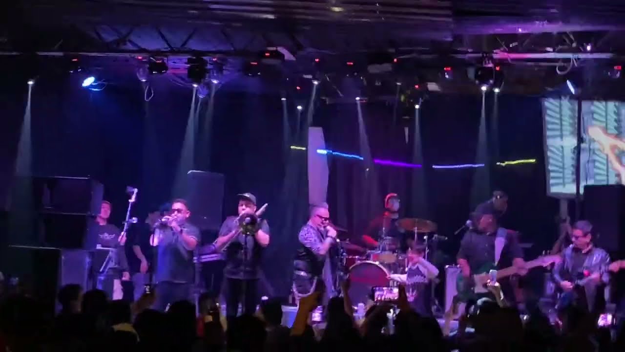 Royal club - Su majestad / quiero saber / Los gusanos 2025 en atizapan de Zaragoza 