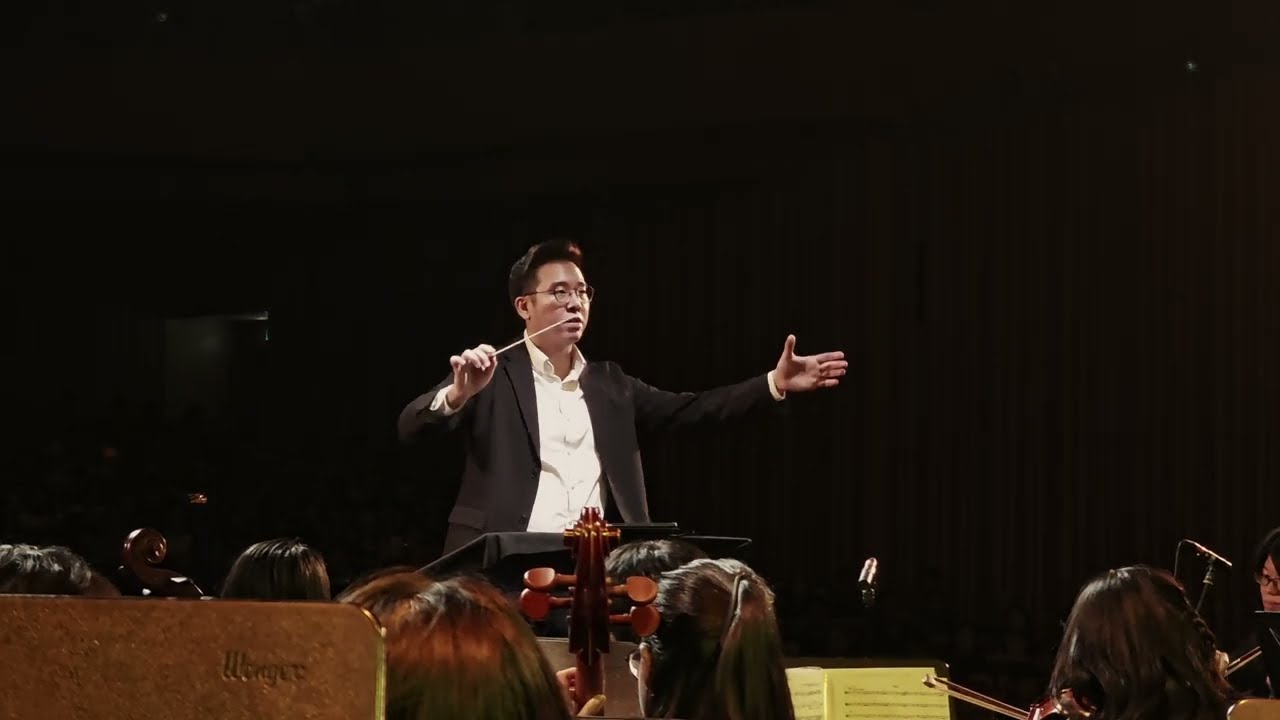 March «Sunny Island» - Wong Kah Chun | Symphonie De République XVII