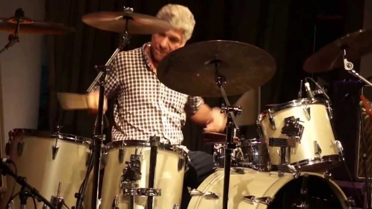 SNOWY WHITE & FRIENDS | The Answer