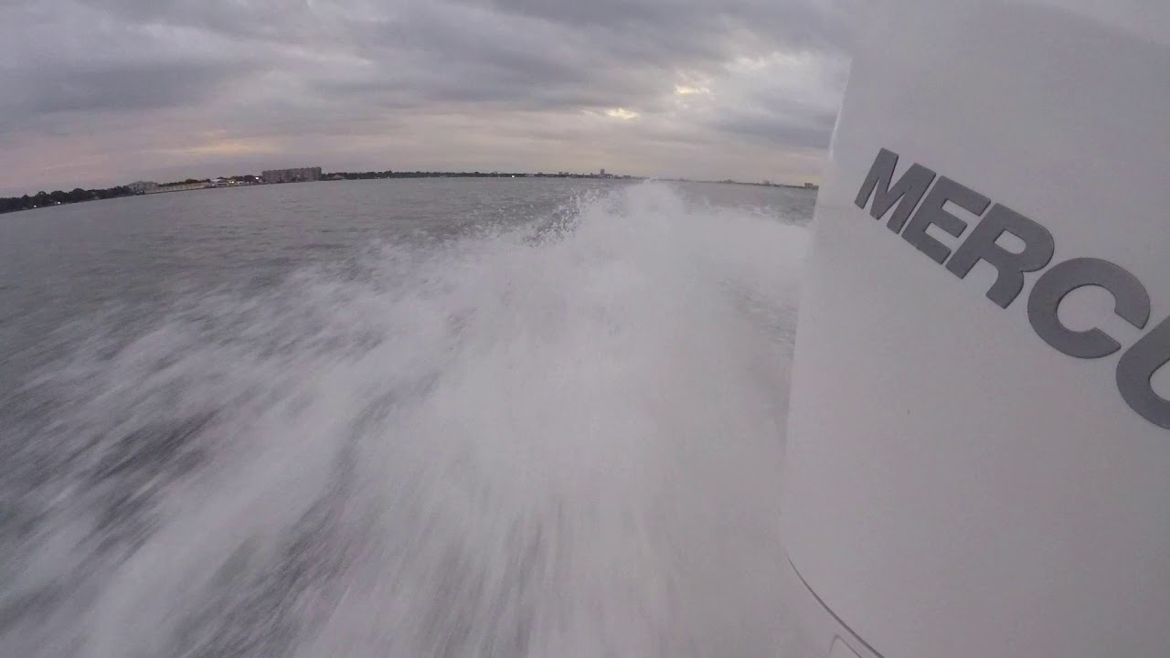 Mercury 200hp 3.4L V6 Holeshot to Top Speed!