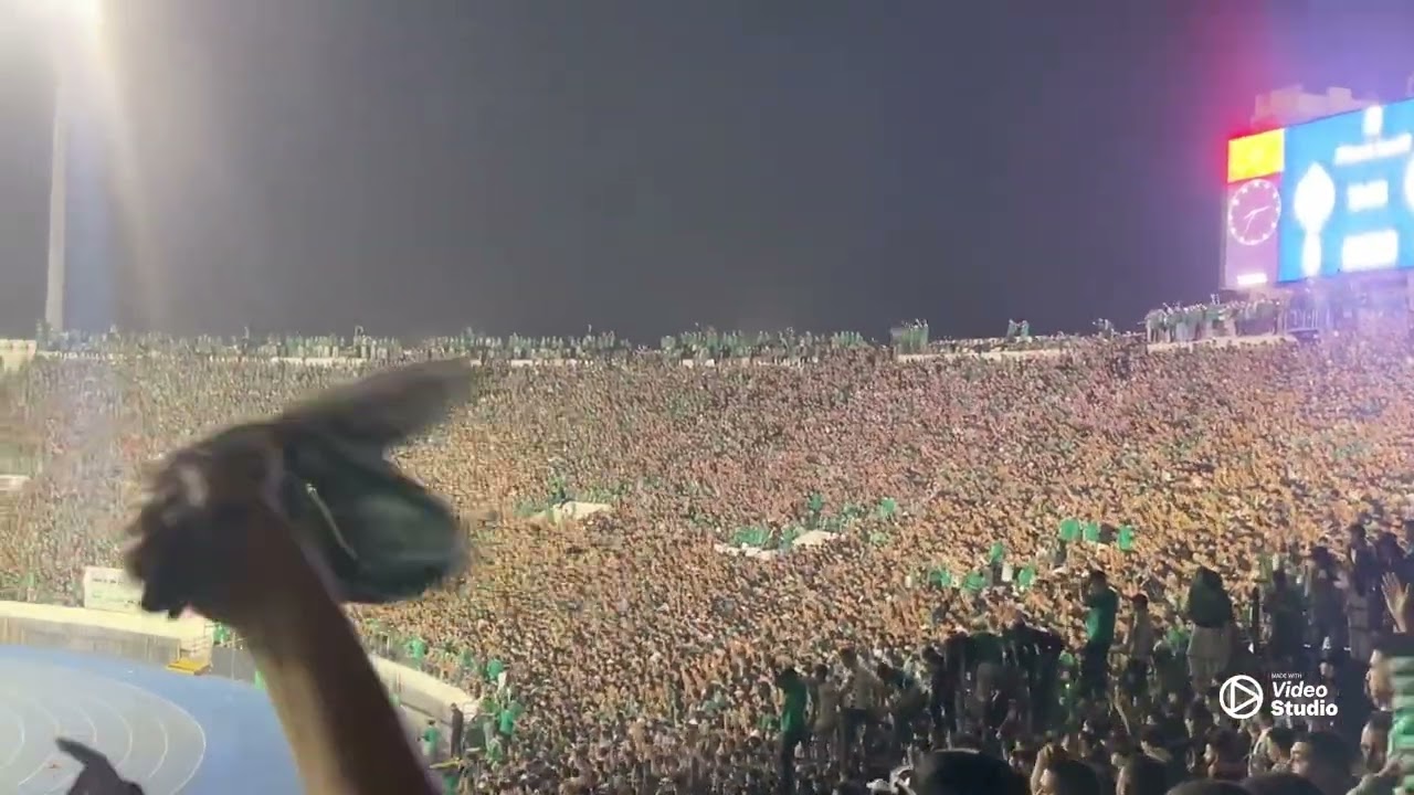 انتصار صعب جدا. هيستيريا جمهور الرجاء ضد الكوكب. Ambiance du match