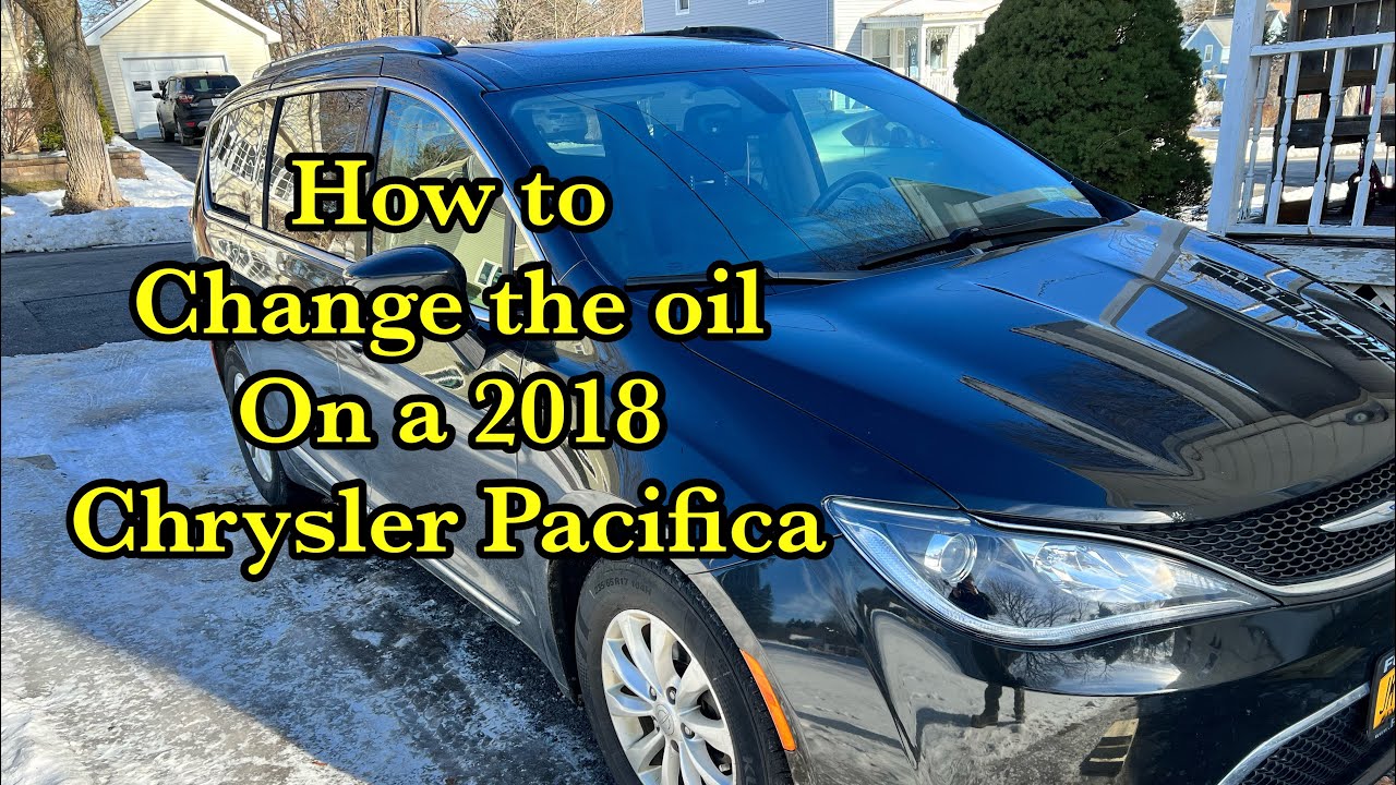 Как заменить масло в автомобиле Chrysler Pacifica 2018 года выпуска.
