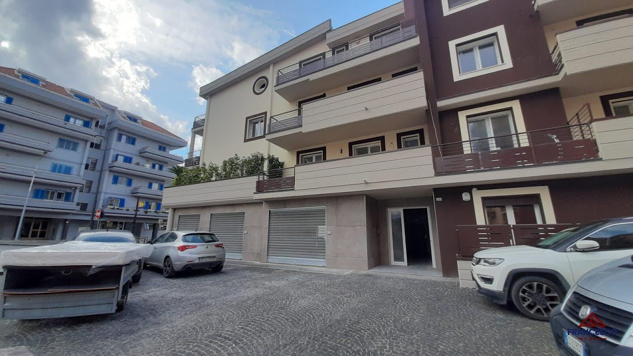 Appartamento con box auto in via Cervinia, Angri (SA)