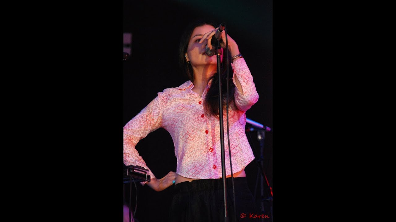 Hope Sandoval,Live,2010,London,Bush Hall,Full show,10 songs,66 mins.