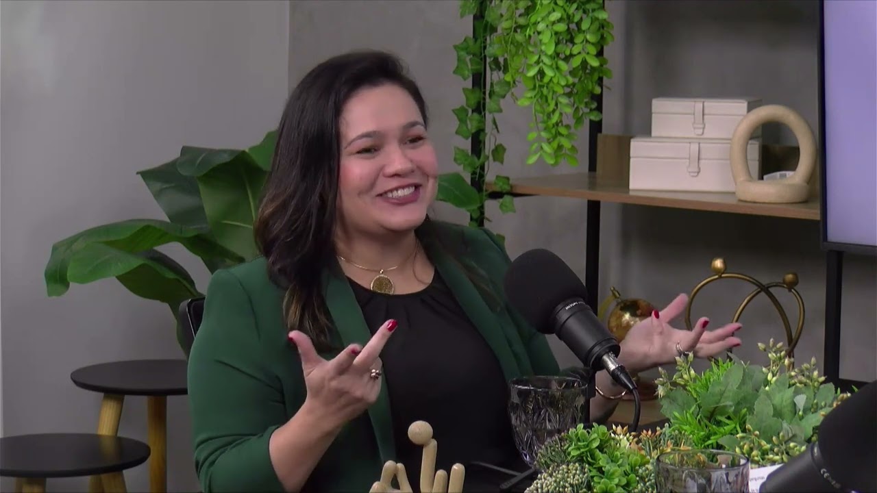 Toda história merece ser contada, e hoje é o dia de você conhecer a da Débora Etsuko.