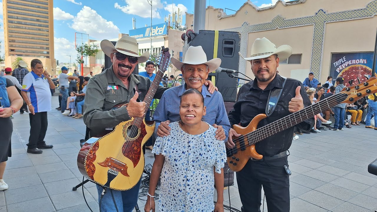 hoy sabado estamos enfiestados en chihuahua. puro baile.
