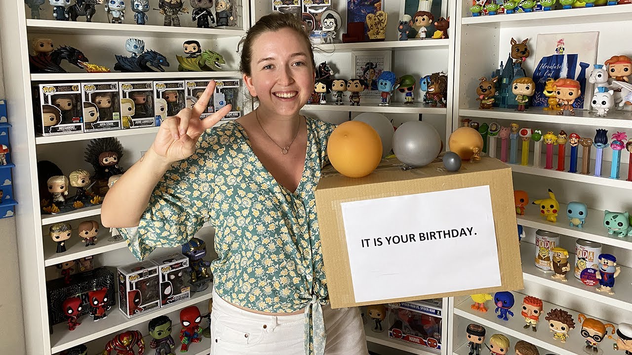 IRENE REACCIONA A SUS REGALOS DE CUMPLEAÑOS!! | FUNKO POP, MYSTERY MINIS y MUCHO MÁS!