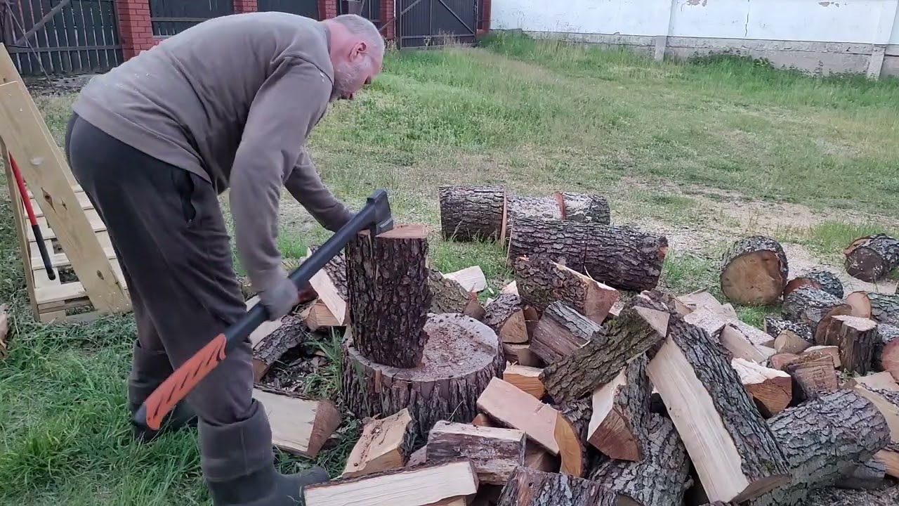 Vlog 3/3 staruch rąbie drewno pogromcą Fiskarsa, Demon XXL ;)