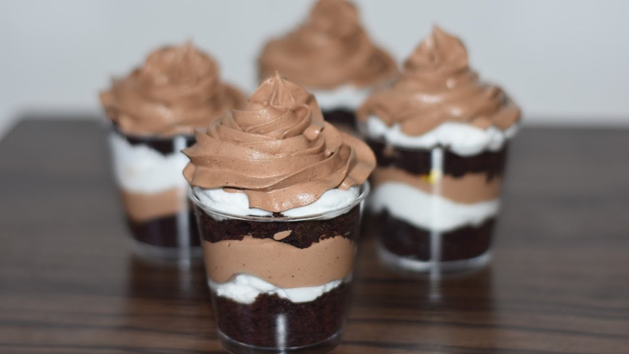 HOW TO MAKE EASY CHOCOLATE TRIFLE.