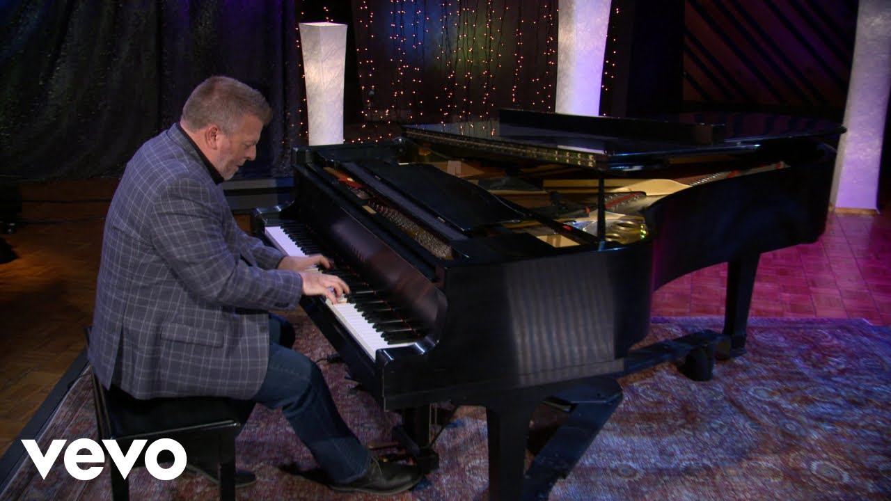 Gaither - Goodbye, World, Goodbye (Live) (Official Music Video) ft. Matthew Holt