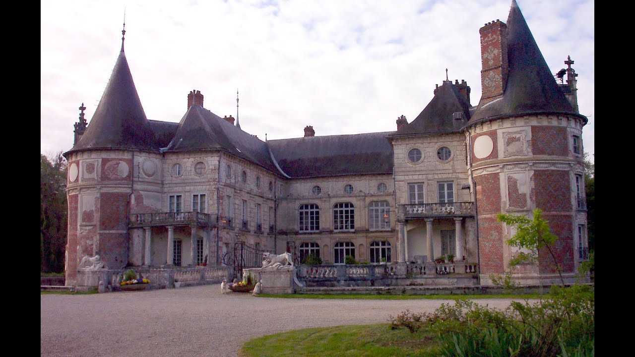 CHATEAU DE LONGECOURT EN PLAINE