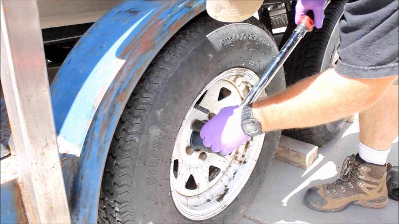How to replace hydraulic trailer brakes and axle seals - WCW