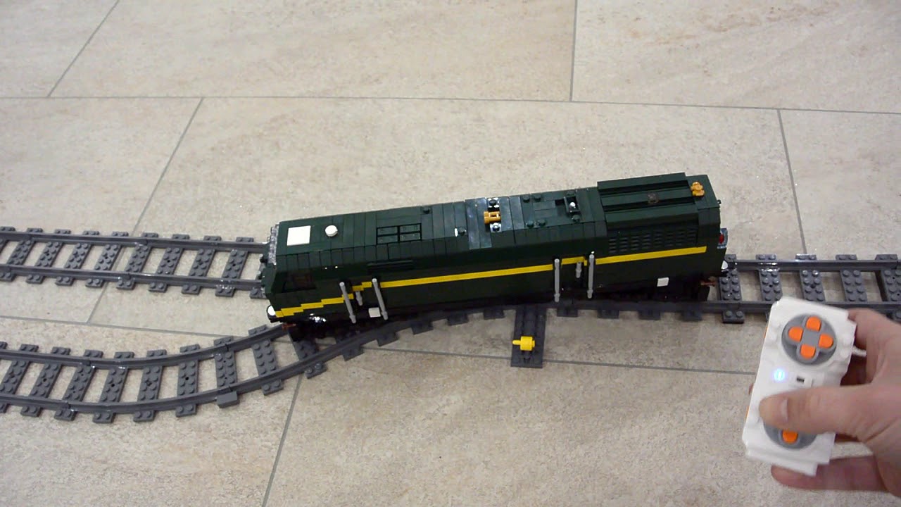 Flawed! Mouldking 12001 Qinghai–Tibet Railway Train