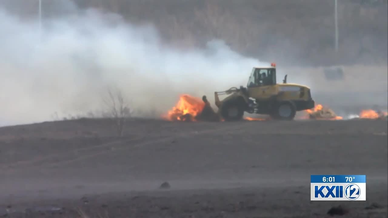 Grassfire closes I-35 northbound lanes near mile marker 25