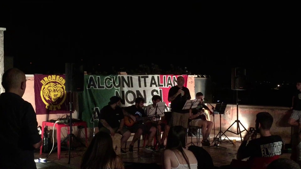 Bronson - Cover acustico La Ballata del nero (compagnia dell'anello ) 28/07/2016 Cutty Sark Estivo