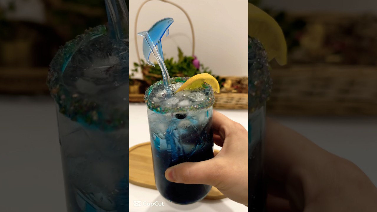 Buz Gibi Soğuk İ&ccedil;ecek Tarifi &ndash; Evde Kolayca Hazırlayın, Pratik ve Ferahlatıcı!🦋 🐬