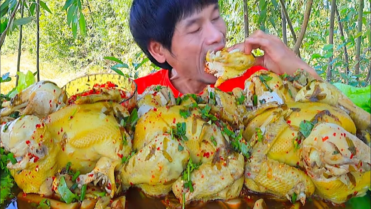 ไก่บ้านต้มสมุนไพรจิ้มแจ่วพริกสดแซ่บคักอีหลีครับพี่น้องMUKBANG EATING SHOW/โก้อีสานพาแดก