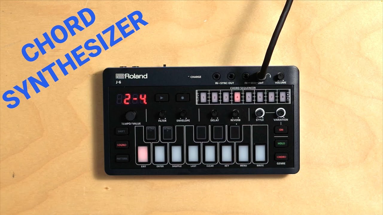 Roland J-6 Chord Synthesizer // A Tiny Chord Making Device