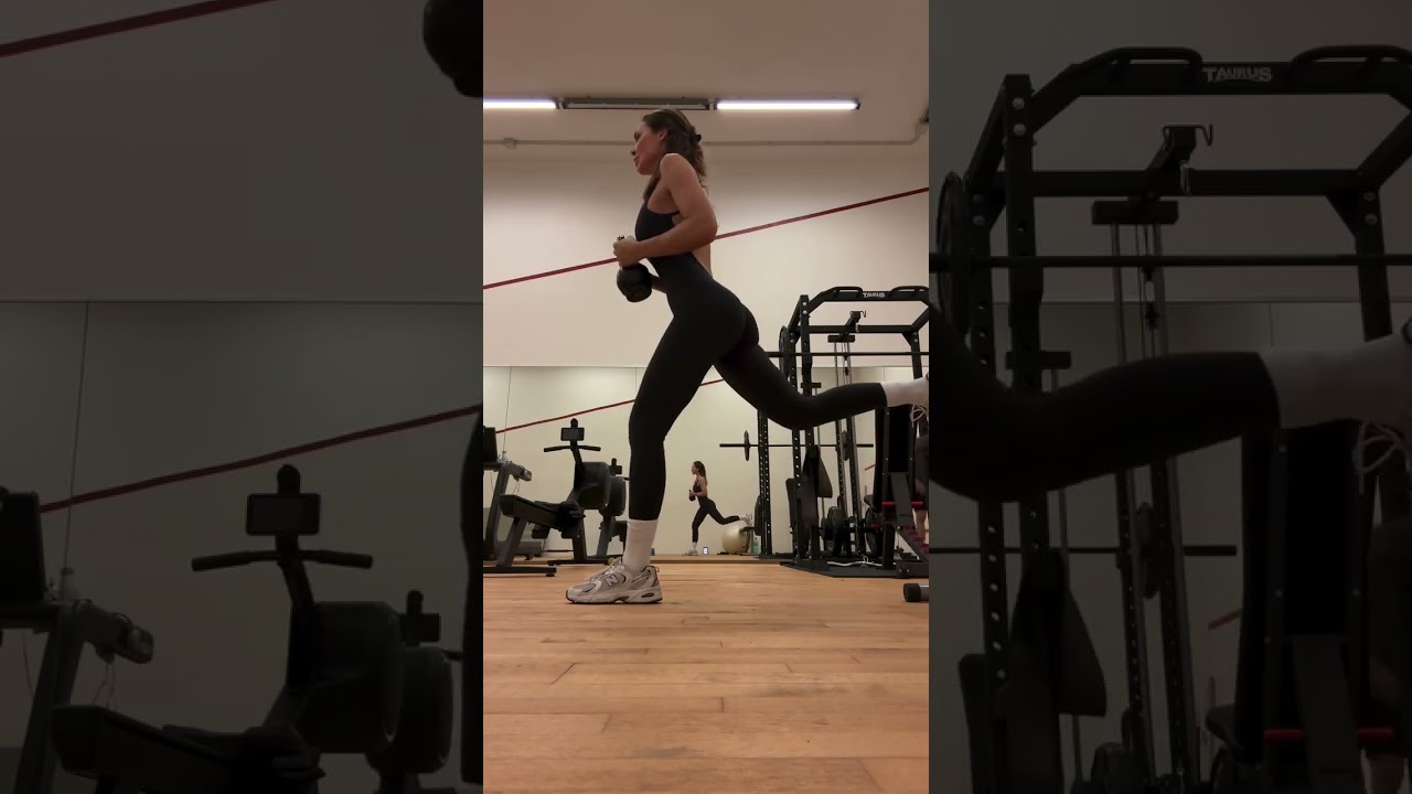 Ilary Blasi e il suo allenamento in palestra