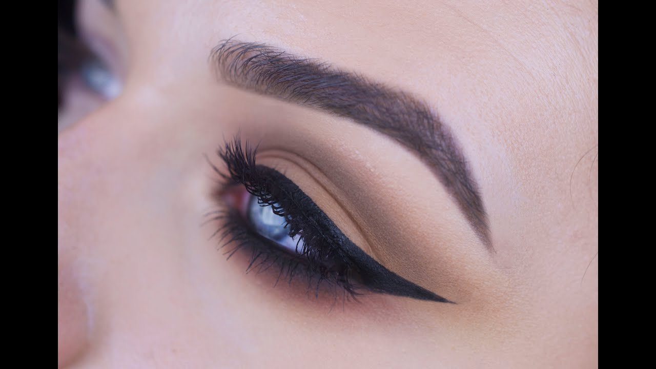 Matte Smokey Eye Makeup Tutorial | Melt Rust Stack