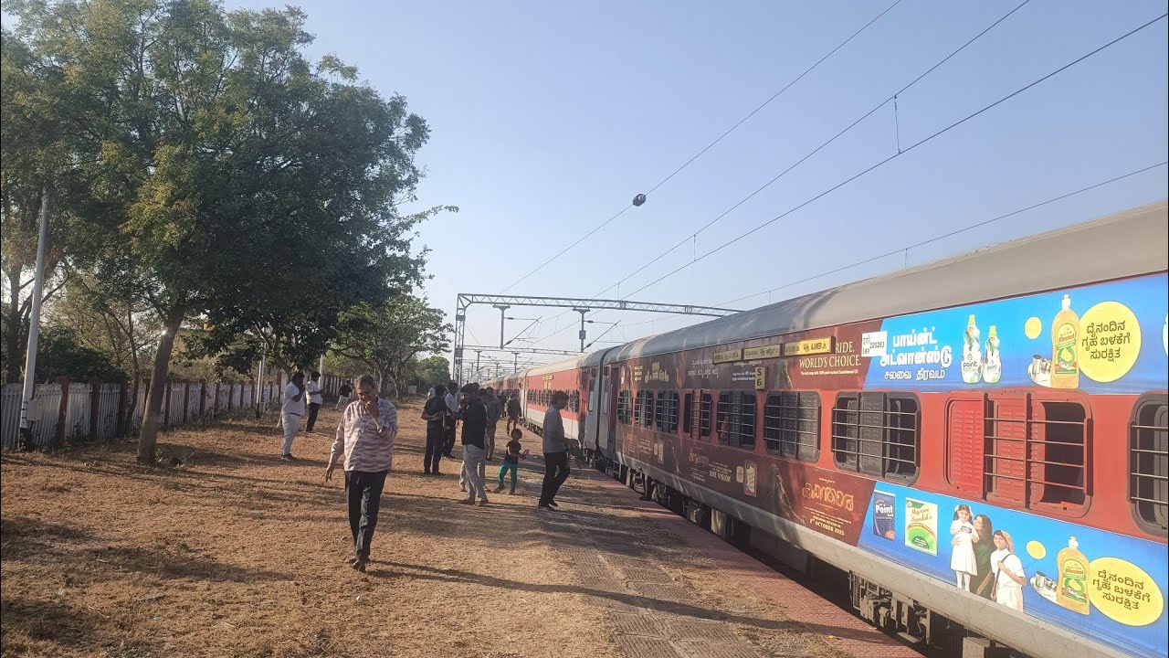 Train Ko Kya Ho Gya 😲 Bich Me Hi Ruk Gai 