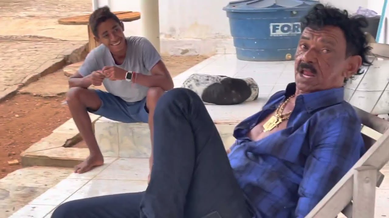 CHARLLES E TIRINGA RELEMBRAM OS TEMPOS DE INF&Acirc;NCIA | COM&Eacute;DIA SELVAGEM