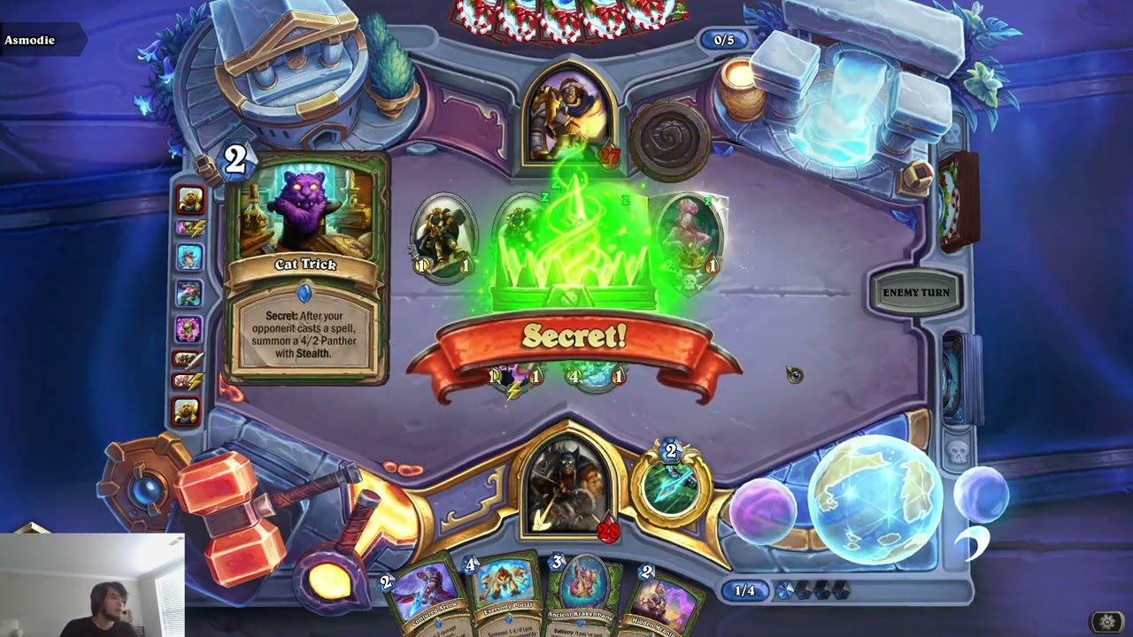 Hearthstone Tuesday: Made Diamond Rank with the free deck the game gave me (Titanic Traps)