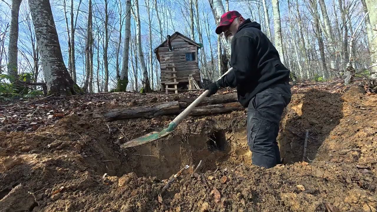 Çukurdan Fırın Yapmak.Making an oven from clay Doğada Tek Başına Bushcraft