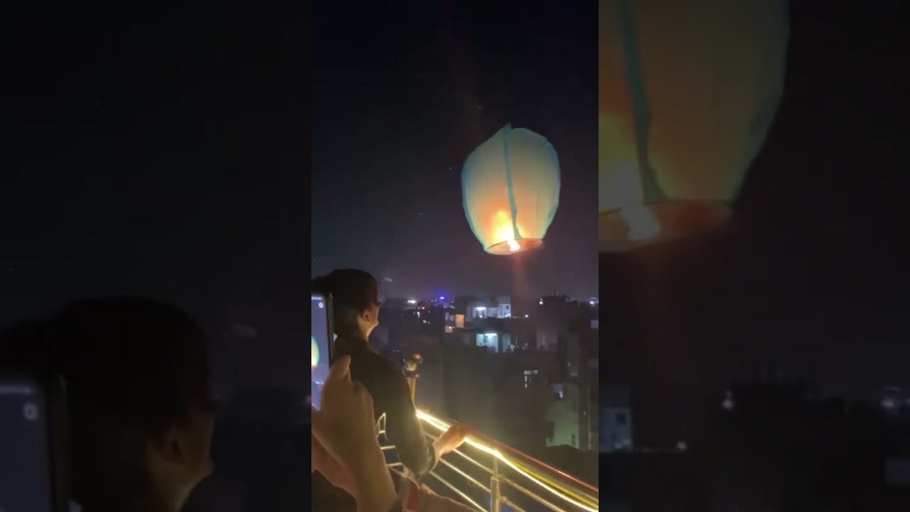 Flying candle